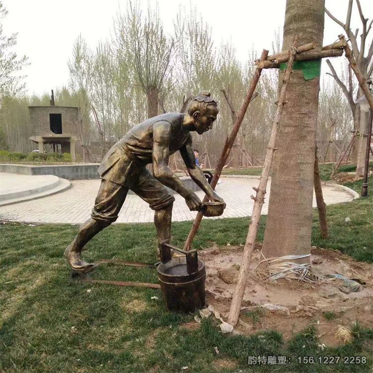 農(nóng)耕主題雕塑圖，玻璃鋼農(nóng)民豐收雕塑